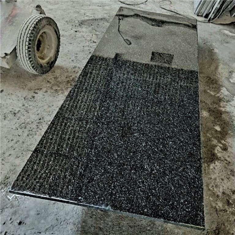 Tiger Black Granite Blocks