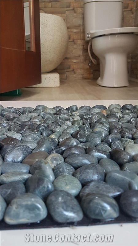 Black Sumatra Natural Pebble Stone Mat