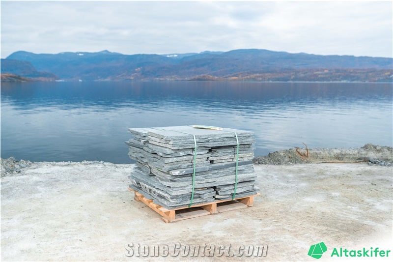 Alta Slate Irregular Flagstone Courtyard Paving Stone