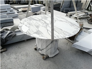 Calacatta Arabesque Table