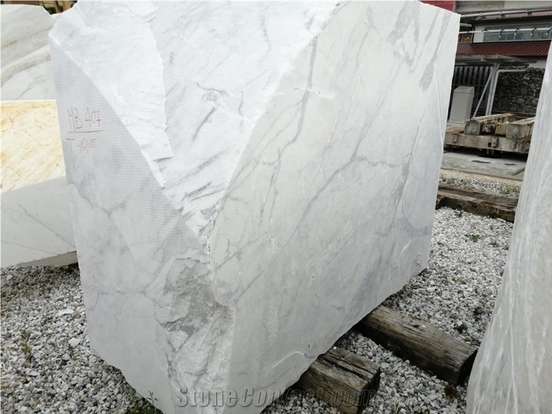 SHAPELESS Statuario Carrara Marble Blocks