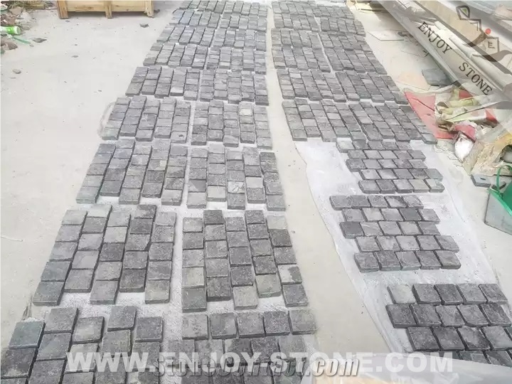 G684 Black Basalt Cobble Stone Pavers With Top Flamed
