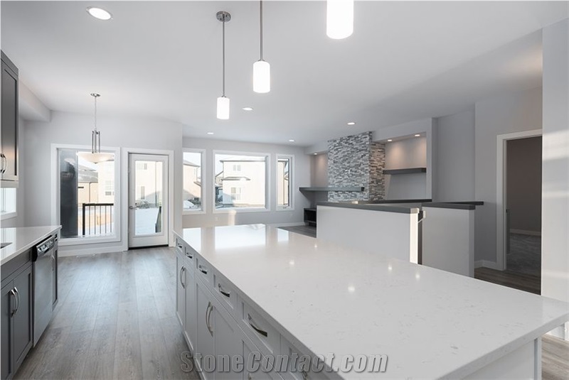Carrara Mountain Quartz Slab For Bathroom Design