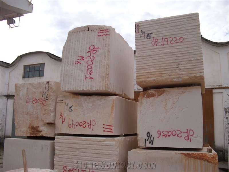 Moleanos Beige Limestone Slabs, Limestone Tiles