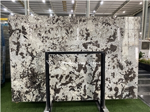 Delicatus White Granite Slabs For Wall And Floor