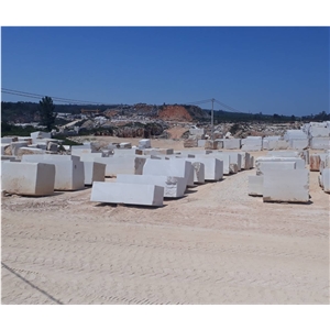 Moca Imperial Beige Limestone Blocks Moca Imperial Beige Limestone Blocks