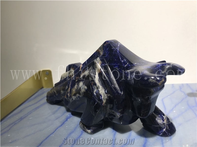 Animal Cattle Bull Ox Cow Statue Figurine Business Gift