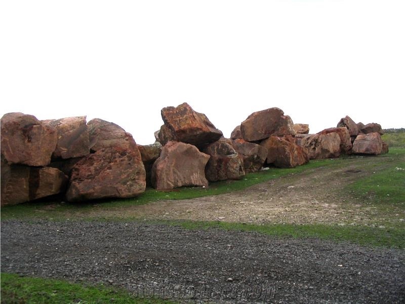 Pietra Trachite Rosa Blocks