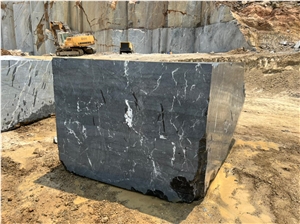 Noir Khenifra MOROCCAN BLACK BLOCKS