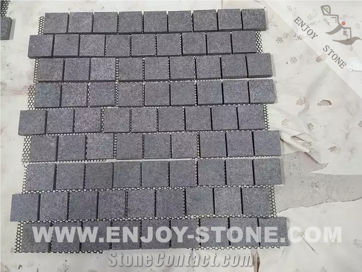G684 Black Granite Flamed Mesh Cobblestone Pavers