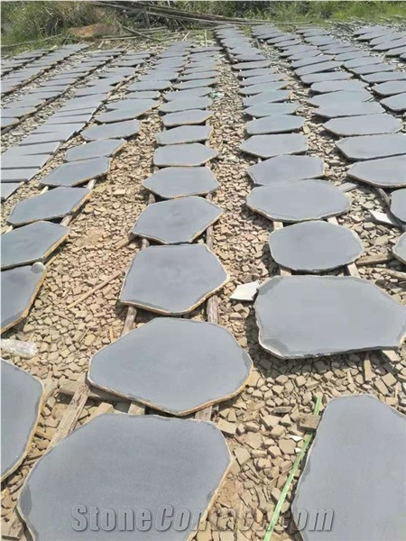 China Grey Basalt Flagstone Irregular Pavers Stone
