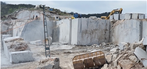 Vega Light Marble Quarry