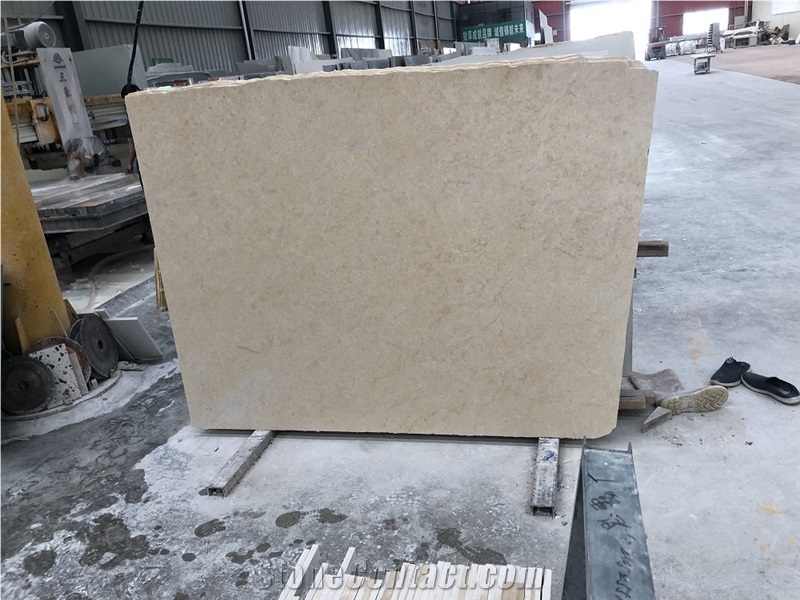 Halila Beige Limestone Slabs