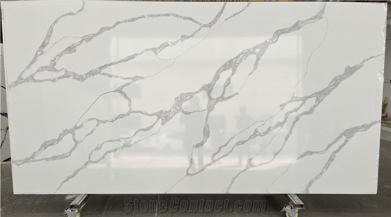 High Quality Calacatta White Quartz Slab