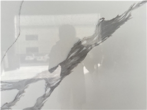 High Quality Calacatta White Quartz Slab
