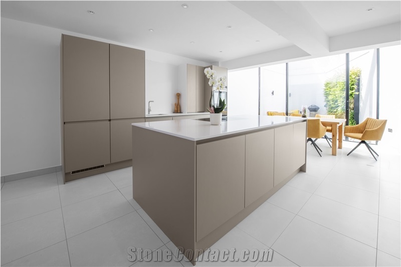 Artificial Calacatta Quartz Kitchen Countertop