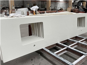 Artificial Calacatta Quartz Kitchen Countertop