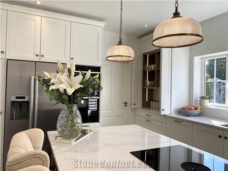 Artificial Calacatta Quartz Kitchen Countertop