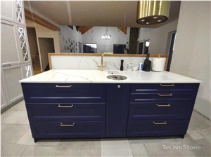 Crystal Calacatta Silva Quartz Kitchen Countertops