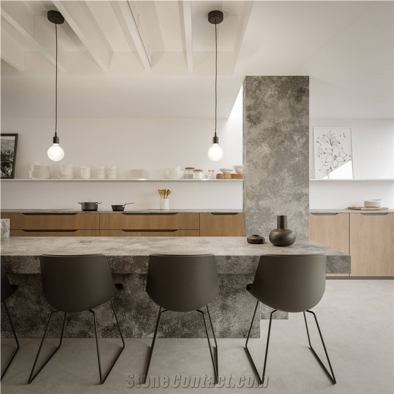 Residente Dark Quartz Kitchen Countertops
