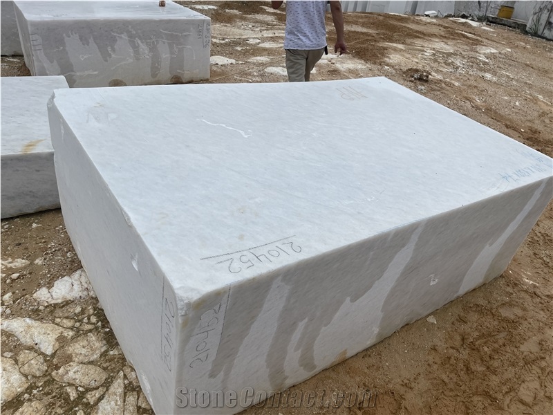 Vietnam White Marble Blocks- Fine And Medium Grains