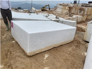Vietnam White Marble Blocks- Fine And Medium Grains