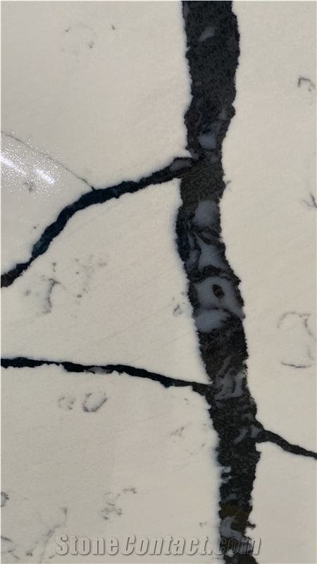 Calacatta Manhattan Quartz Slab