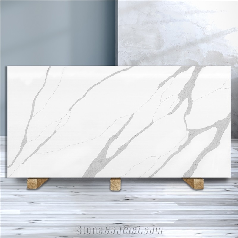 Calacatta Deluxe Quartz Slab