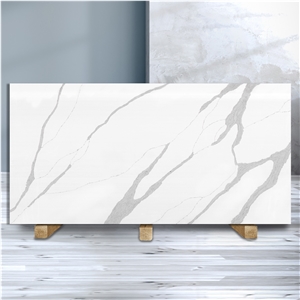 Calacatta Deluxe Quartz Slab
