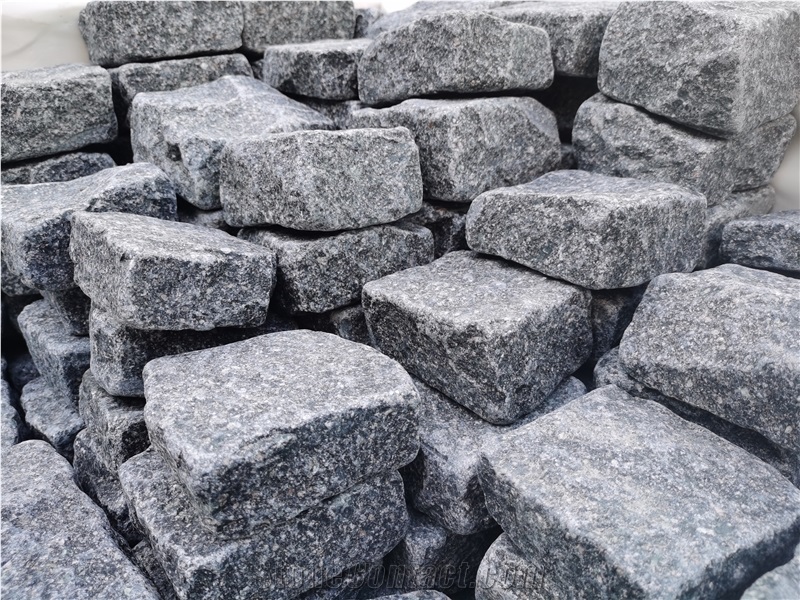 Green  Porphyry 6 Sides Natural Tumbles Cobble Stone Paving