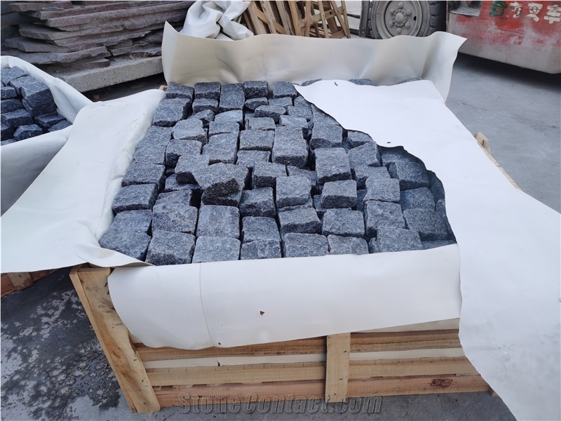 Green  Porphyry 6 Sides Natural Tumbles Cobble Stone Paving