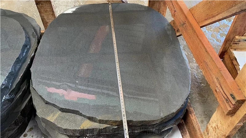 Hainan Black Basalt Organic Stepper Landscap Round Paver