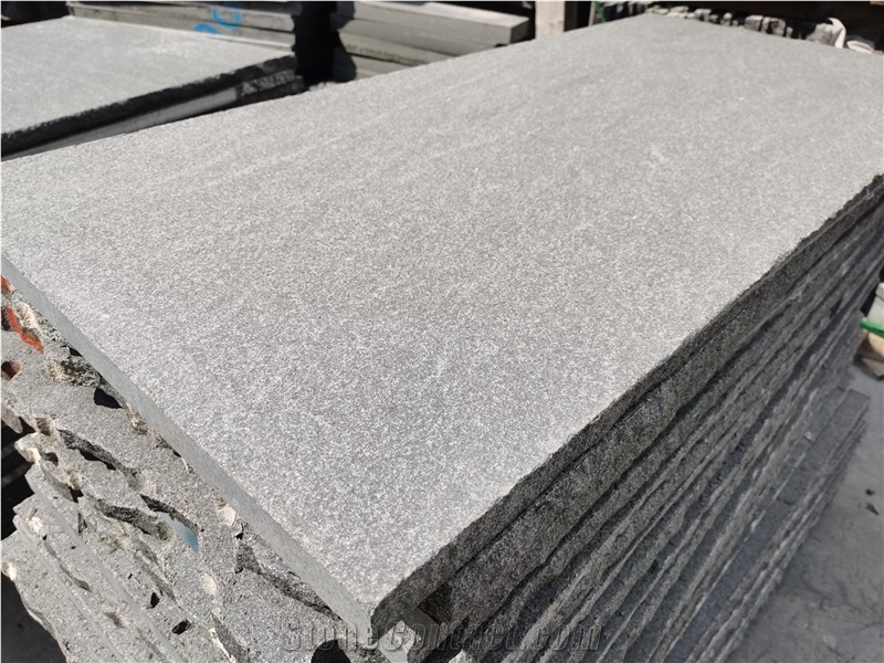 Indian Absolute Black Granite Polished And Flamed Tiles