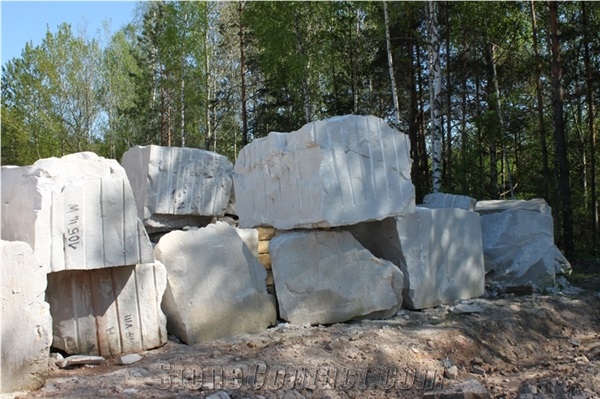 White Sandstone Slabs