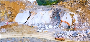 Thanh Thanh Tung Cam Thuy Bluestone Quarry