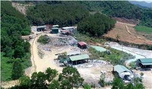 Thanh Thanh Tung Cam Thuy Bluestone Quarry
