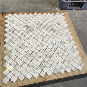 Calacatta Gold Arabesque Marble Lantern Mosaic Tile