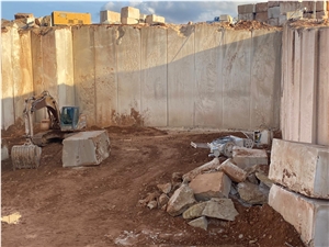 Omni Beige Limestone Quarry