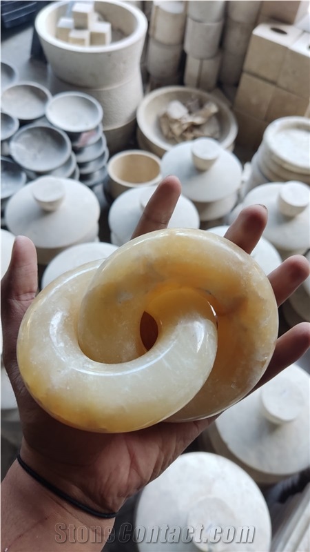 Onyx Carved Chain Decoration Item