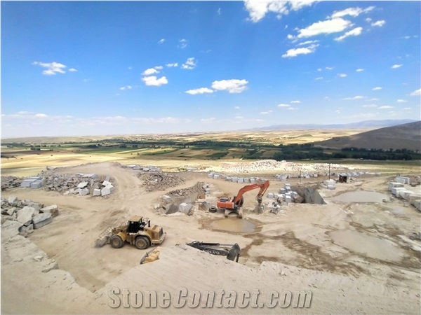 Dark River Marble & Black Golden River Marble Quarry