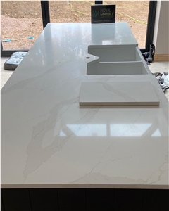 Calacatta Oro Quartz Kitchen Countertop
