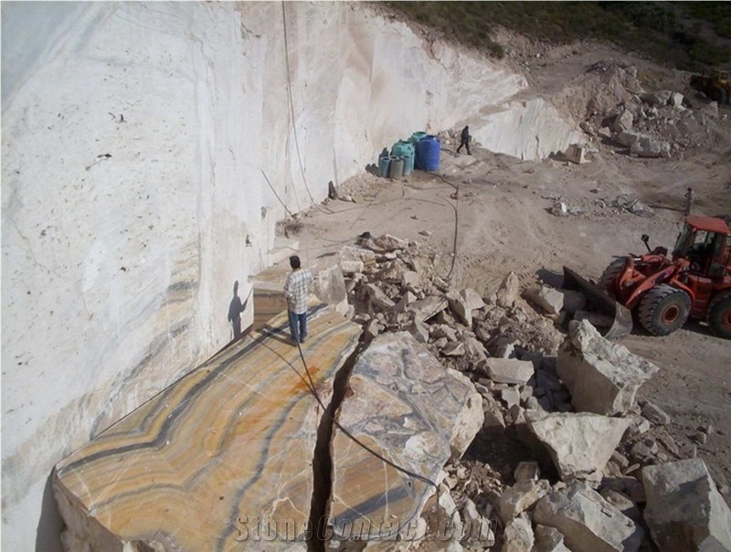 Arco Iris Onyx Quarry