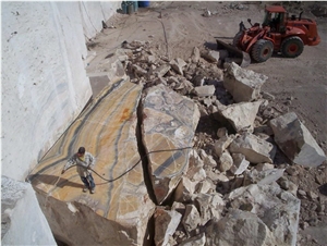 Arco Iris Onyx Quarry