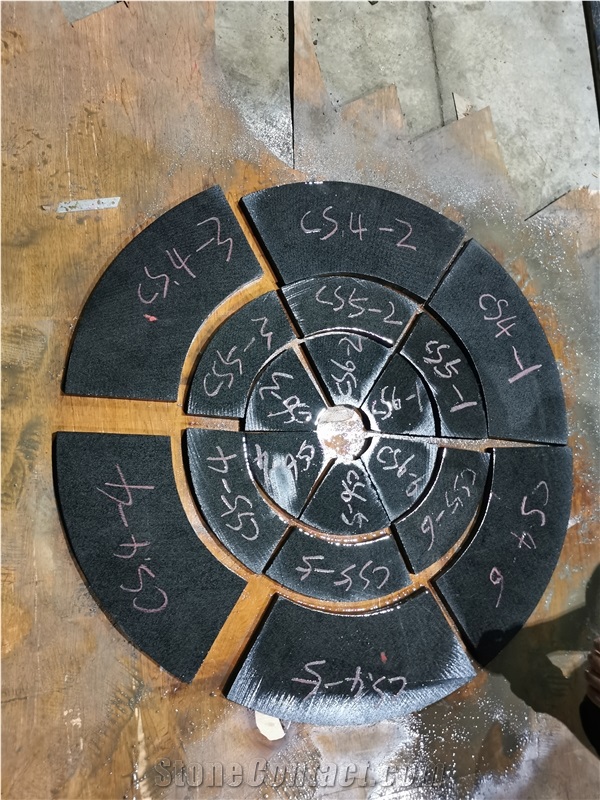 China Bluestone Hainan Black Circle Paving For Outdoor