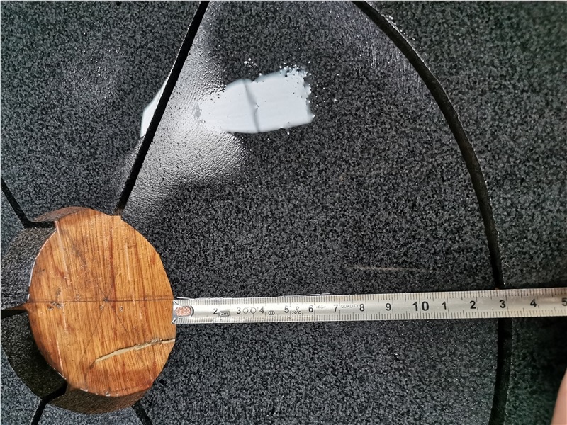 China Bluestone Hainan Black Circle Paving For Outdoor