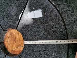 China Bluestone Hainan Black Circle Paving For Outdoor