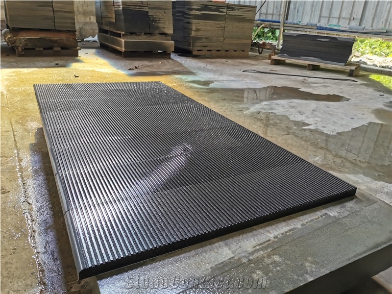 China Bluestone Pool Paver With Broken Axe Finish