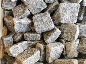 G684 Black Basalt Cobbels 6 Sides Natural Split And Tumbled