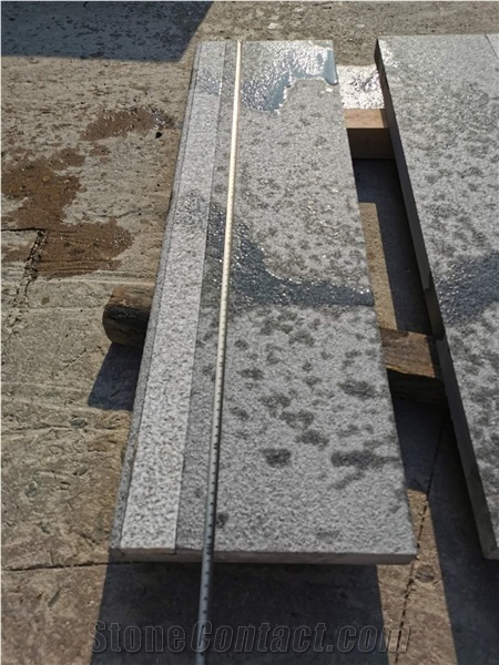 Grey Tread G654, Contrasting Nosing Stone Stairs