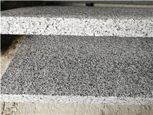 New Hainan G654 Mid Grey Granite Flamed Tiles